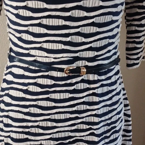 ECI NEW YORK Dress - Picture 3 of 14